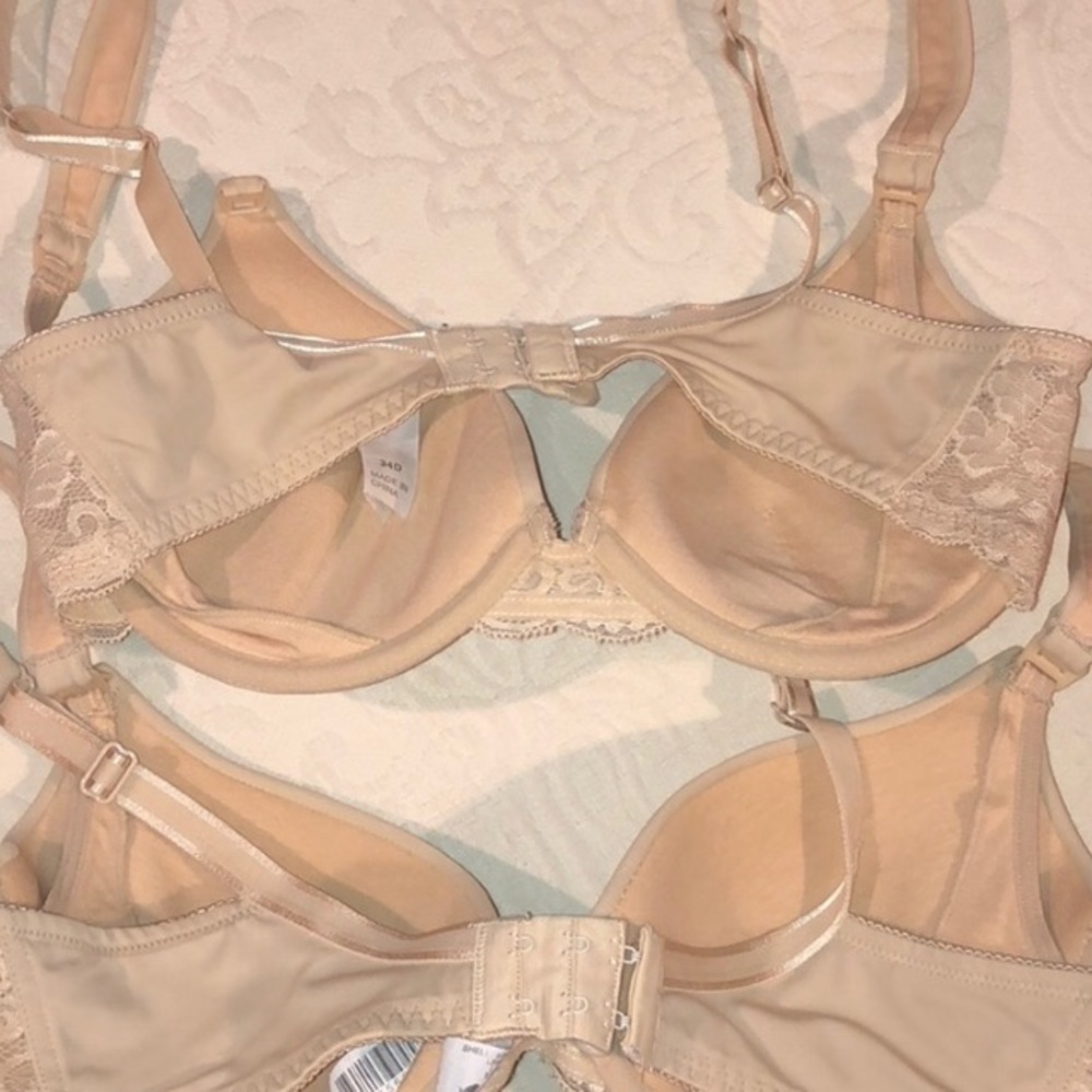 Nursing bras 34D